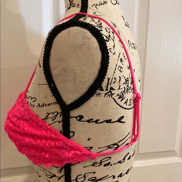 Vibrant HOT Neon Pink Lace Bralette size Medium - Picture 6 of 9